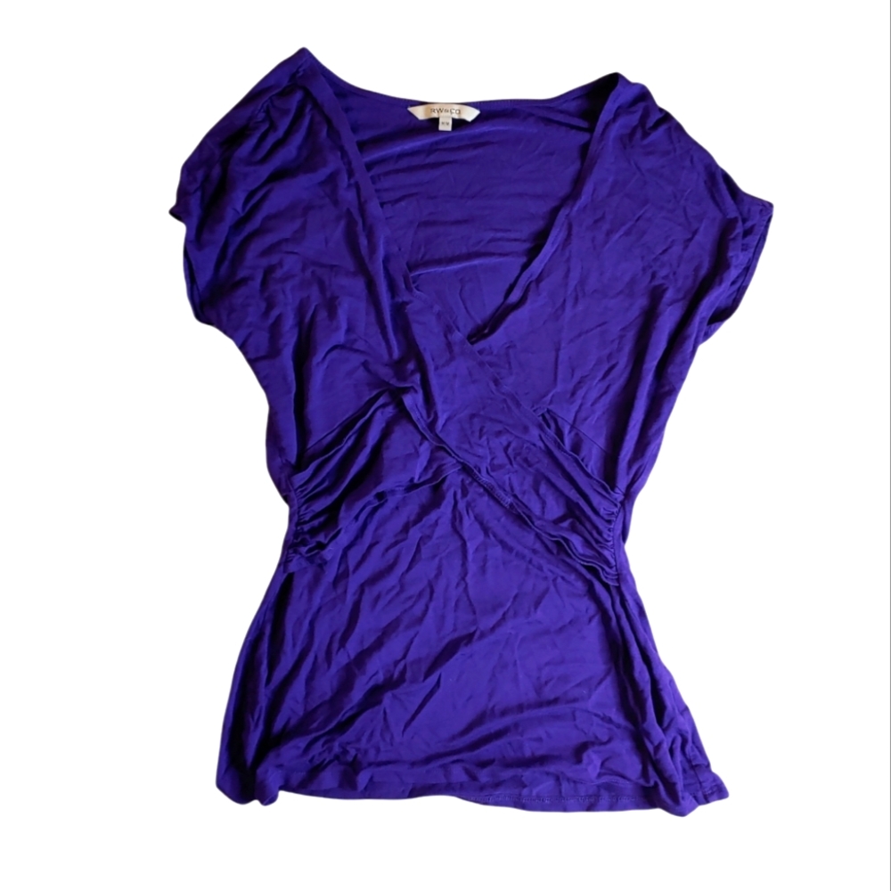 💜 3/$35 RW&Co. Royal Purple Wrap Top (M)